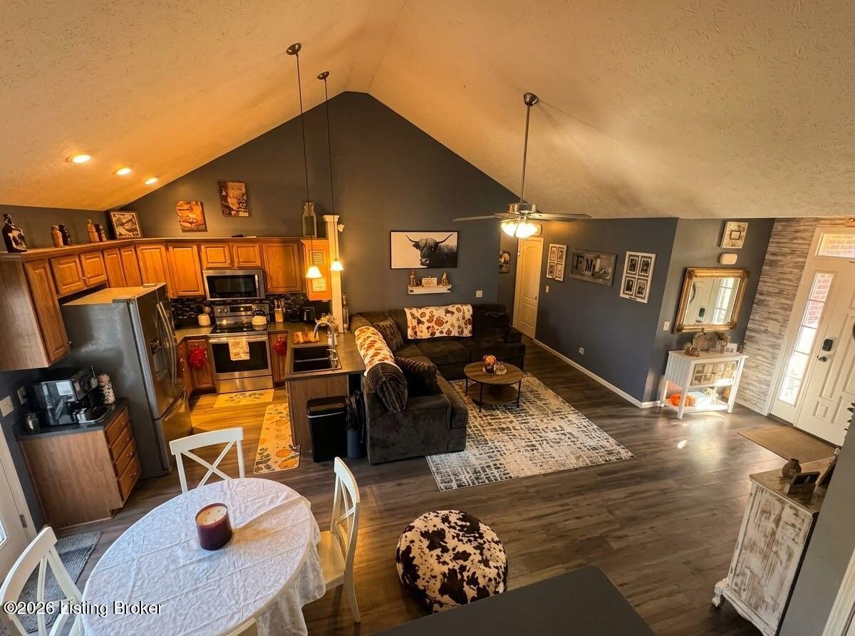 775 Oak Grove Blvd