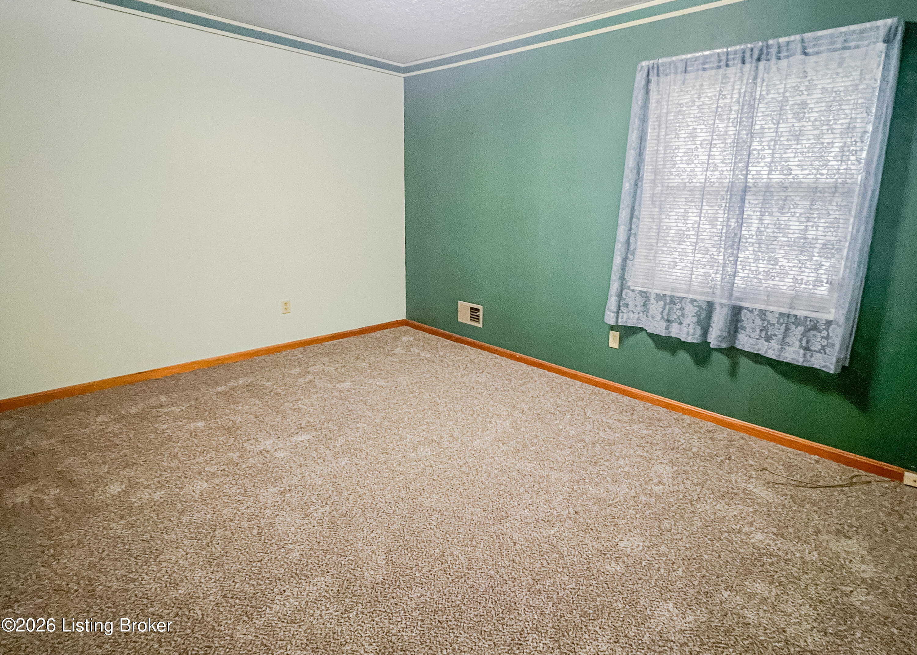 3902 Iron Horse Way