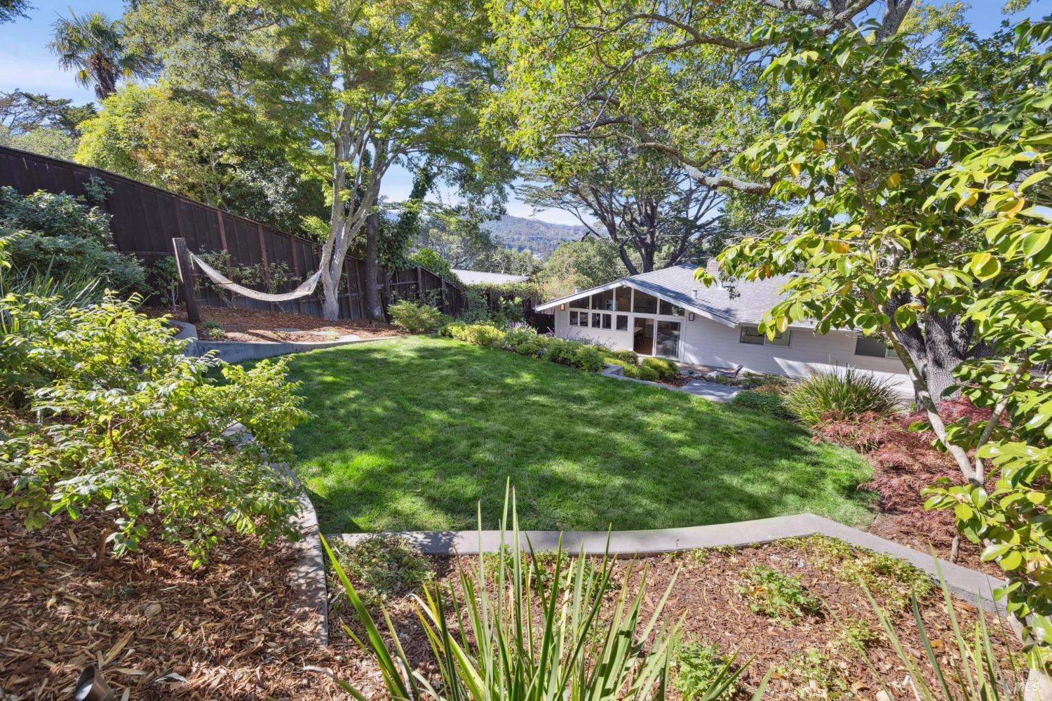 578 Chapman Dr