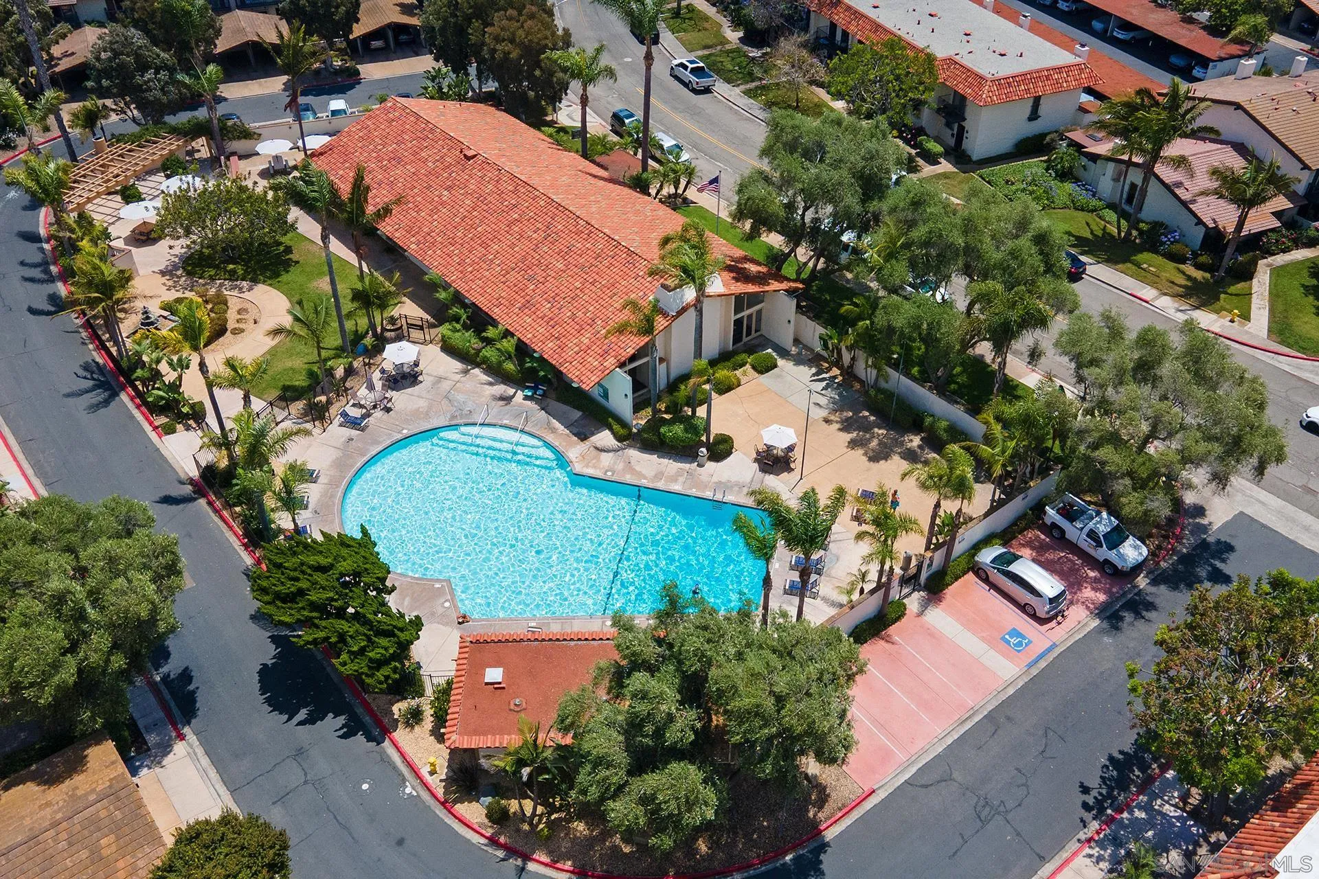 4238 Loma Riviera Ln