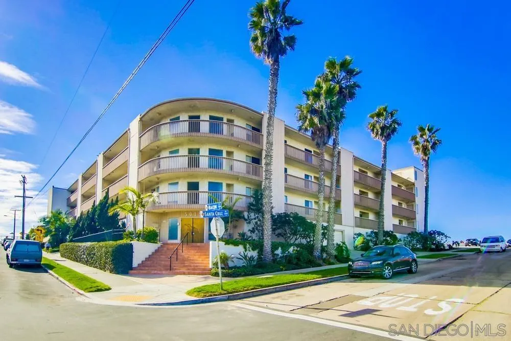 5015 Santa Cruz Ave Unit 309