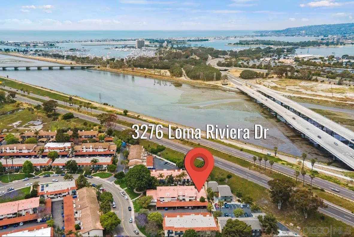 3276 Loma Riviera Dr