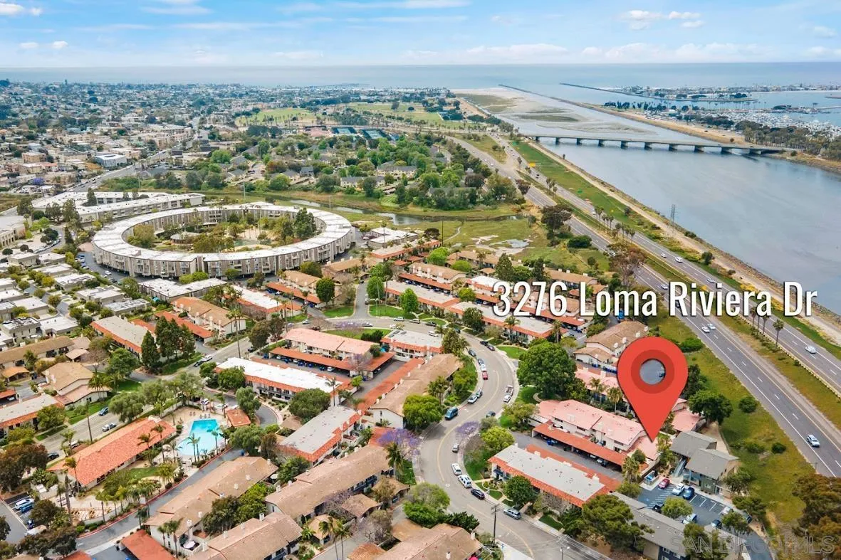 3276 Loma Riviera Dr