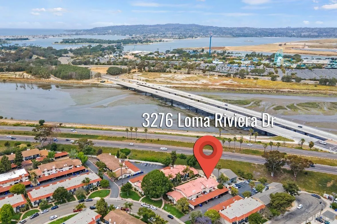 3276 Loma Riviera Dr