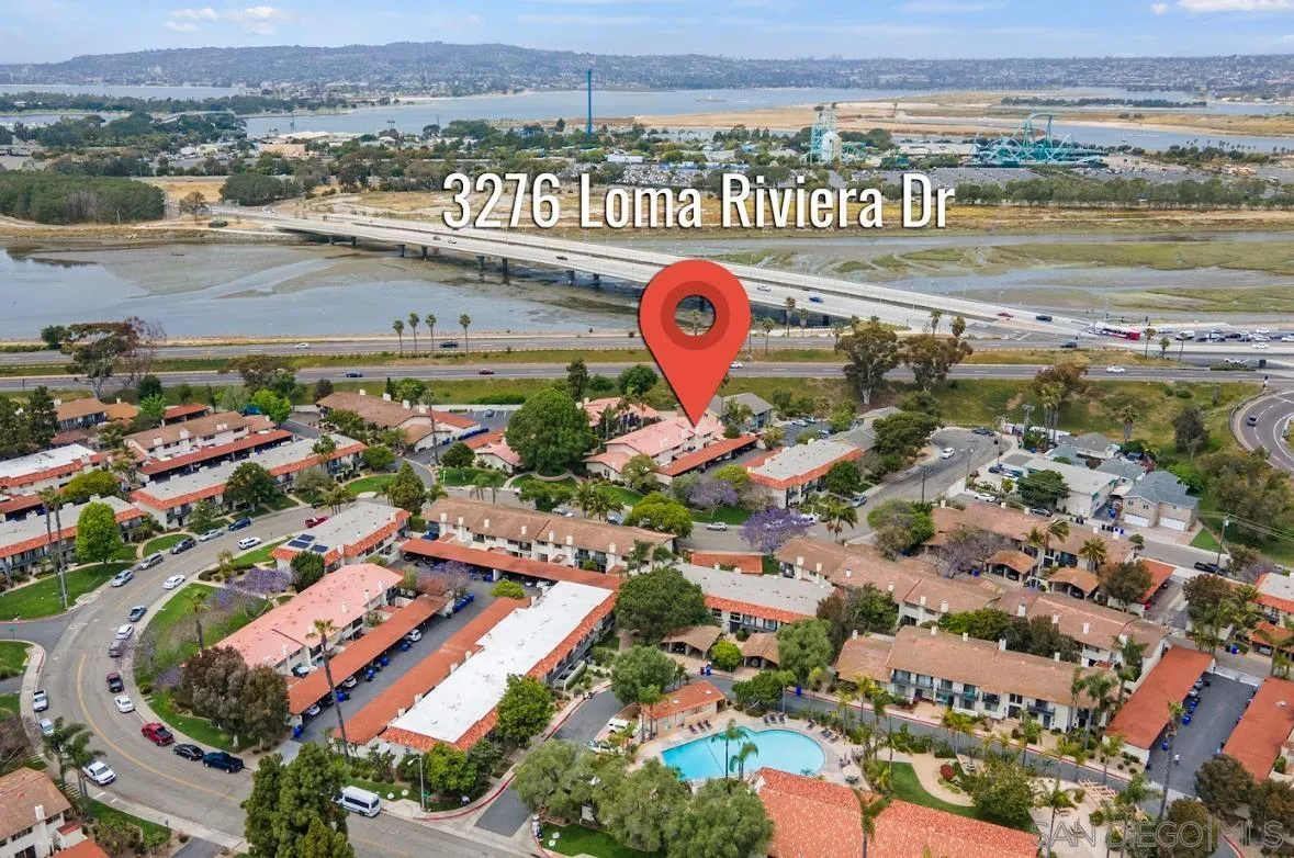 3276 Loma Riviera Dr