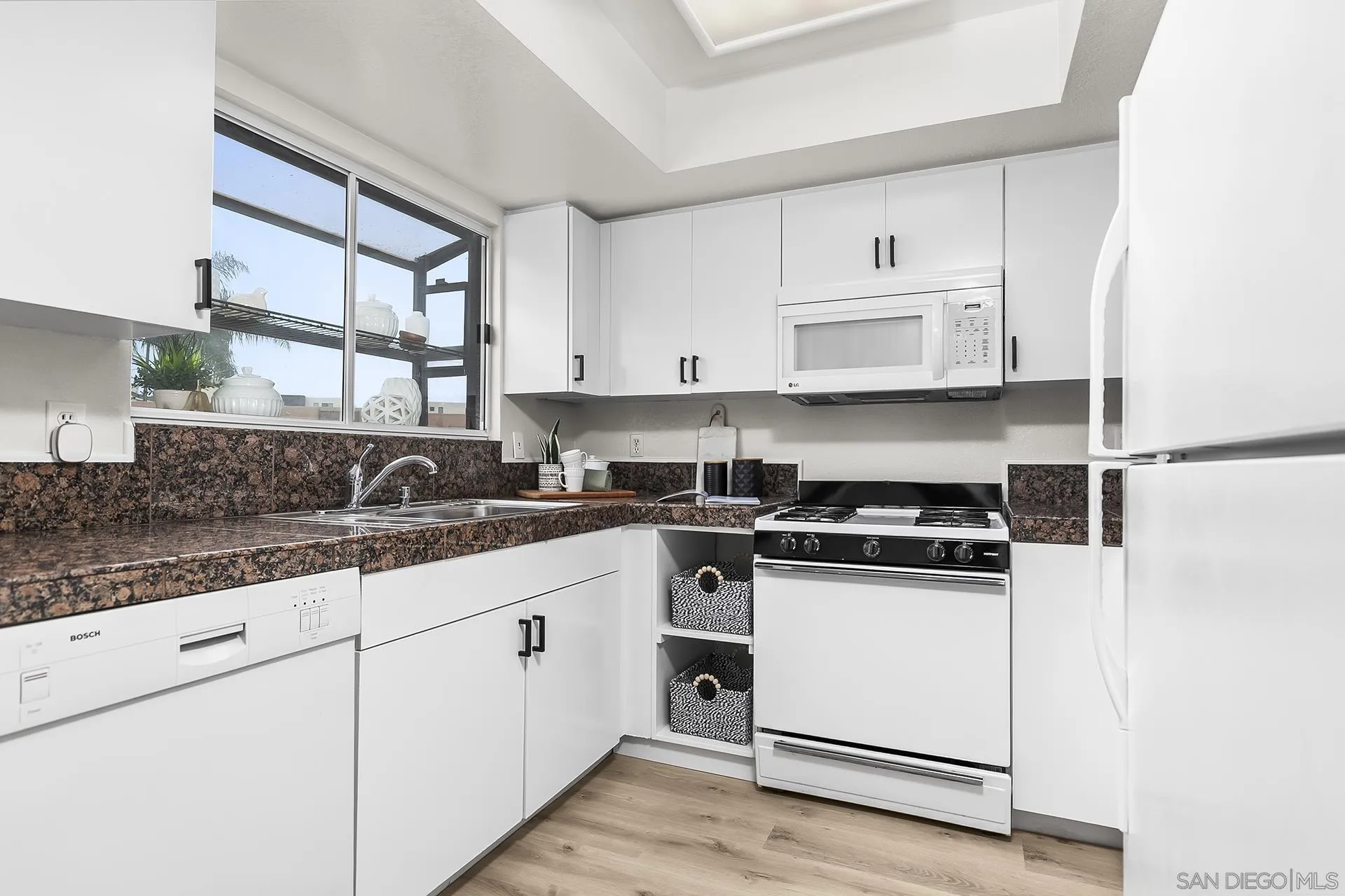 3985 Wabaska Dr Unit 1