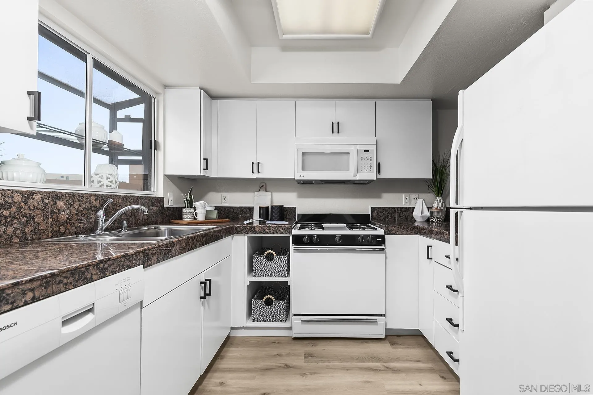 3985 Wabaska Dr Unit 1