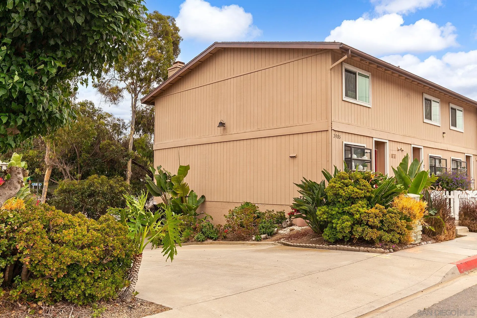 3985 Wabaska Dr Unit 1