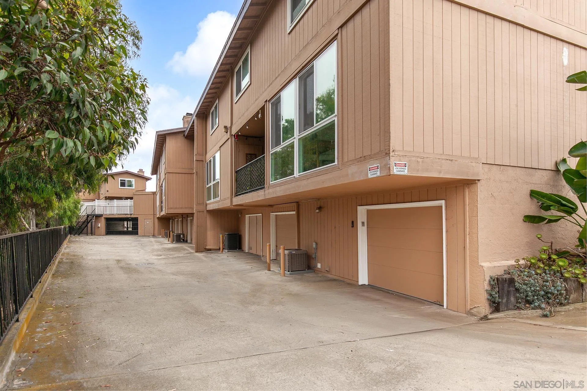 3985 Wabaska Dr Unit 1