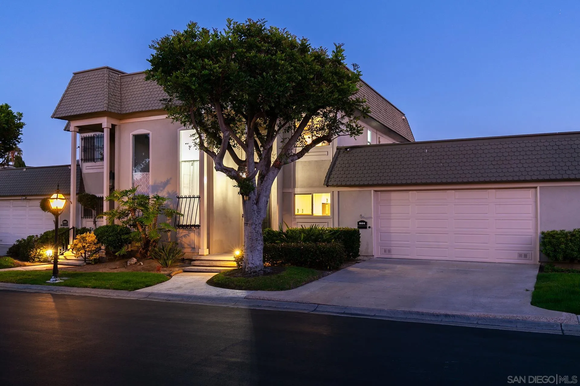 3104 Orleans E