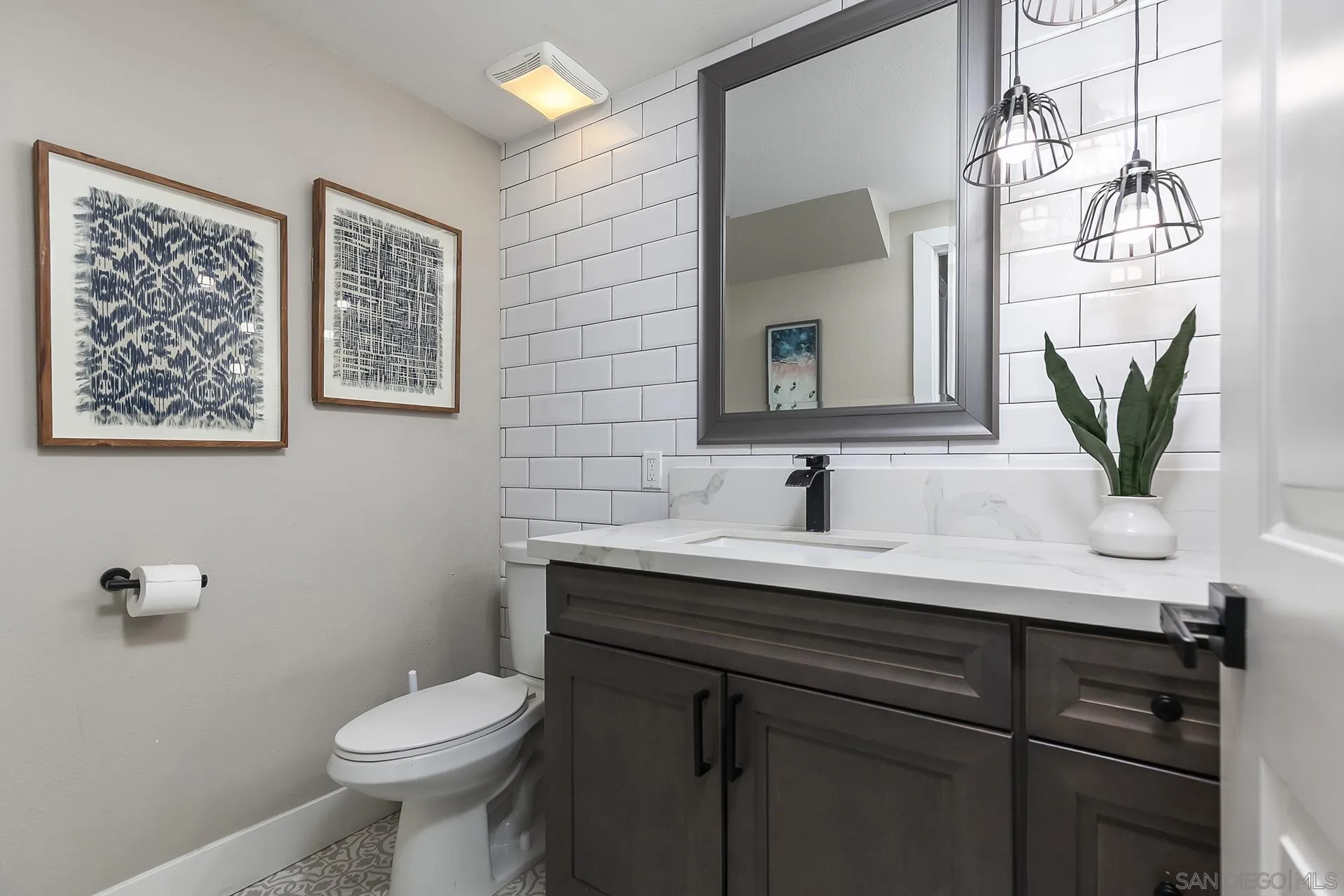3104 Orleans E