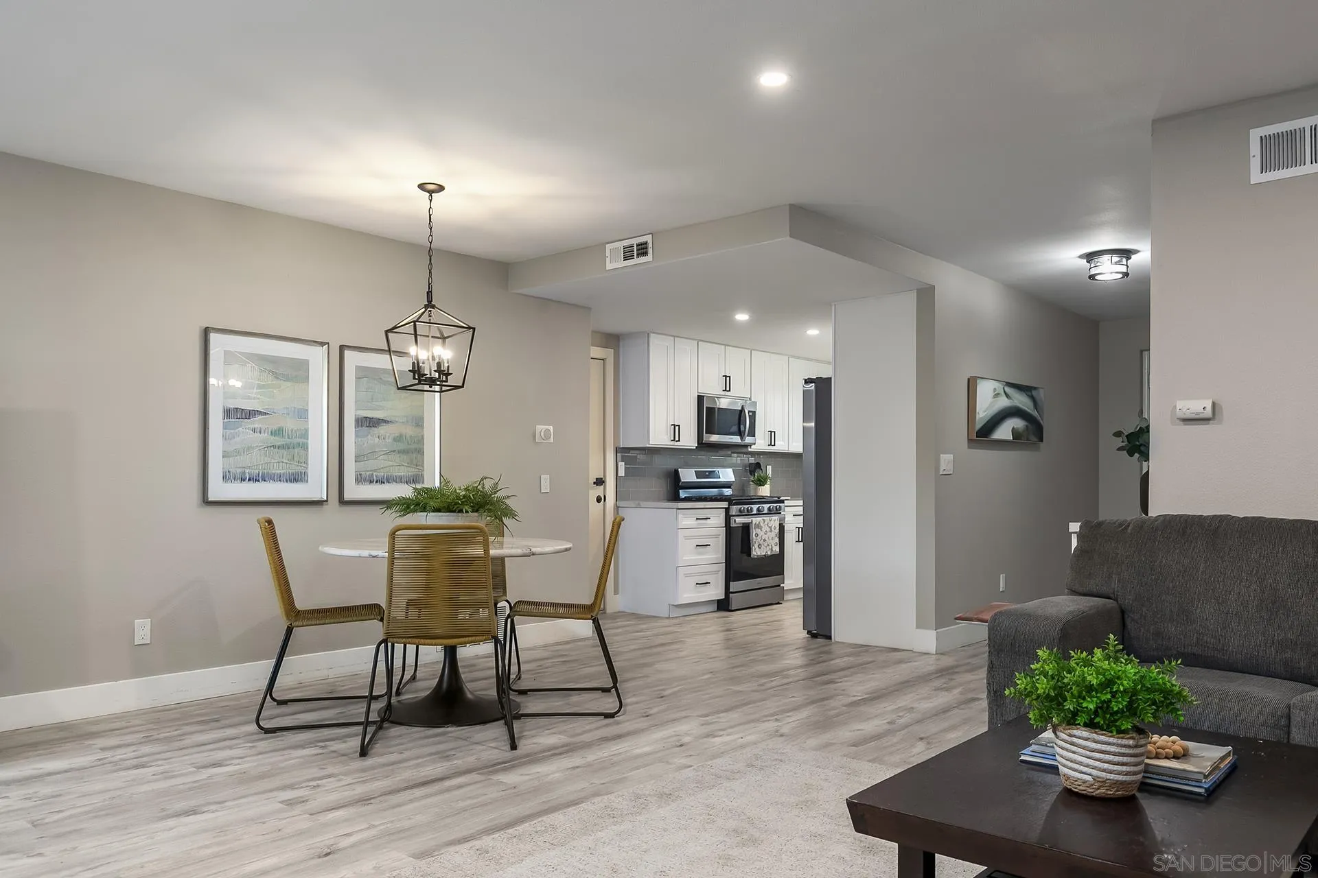 3104 Orleans E