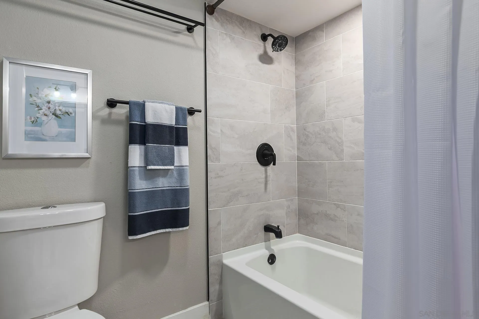 3104 Orleans E