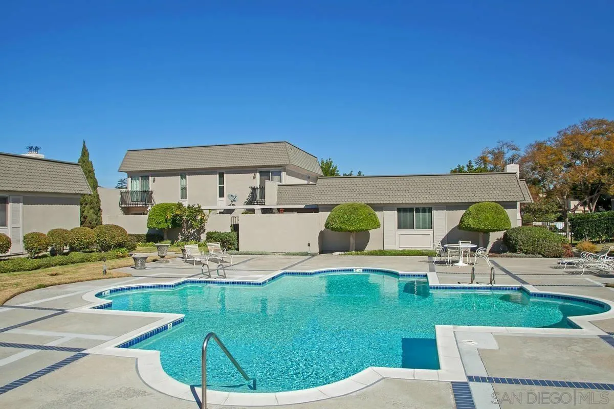 3104 Orleans E