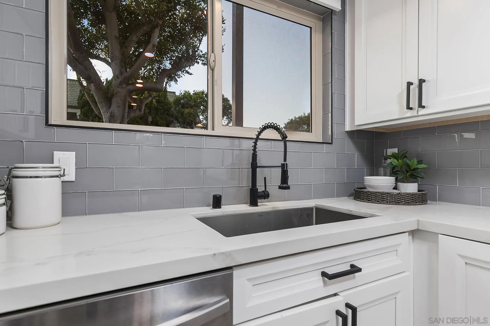 3104 Orleans E