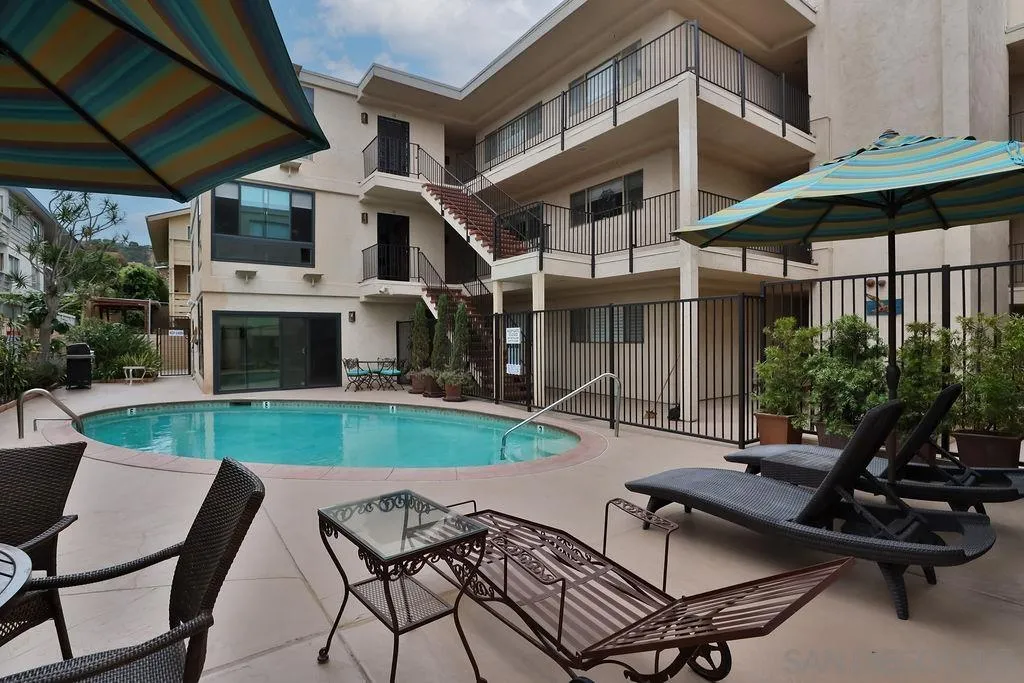 390 San Antonio Ave Unit 13a&c