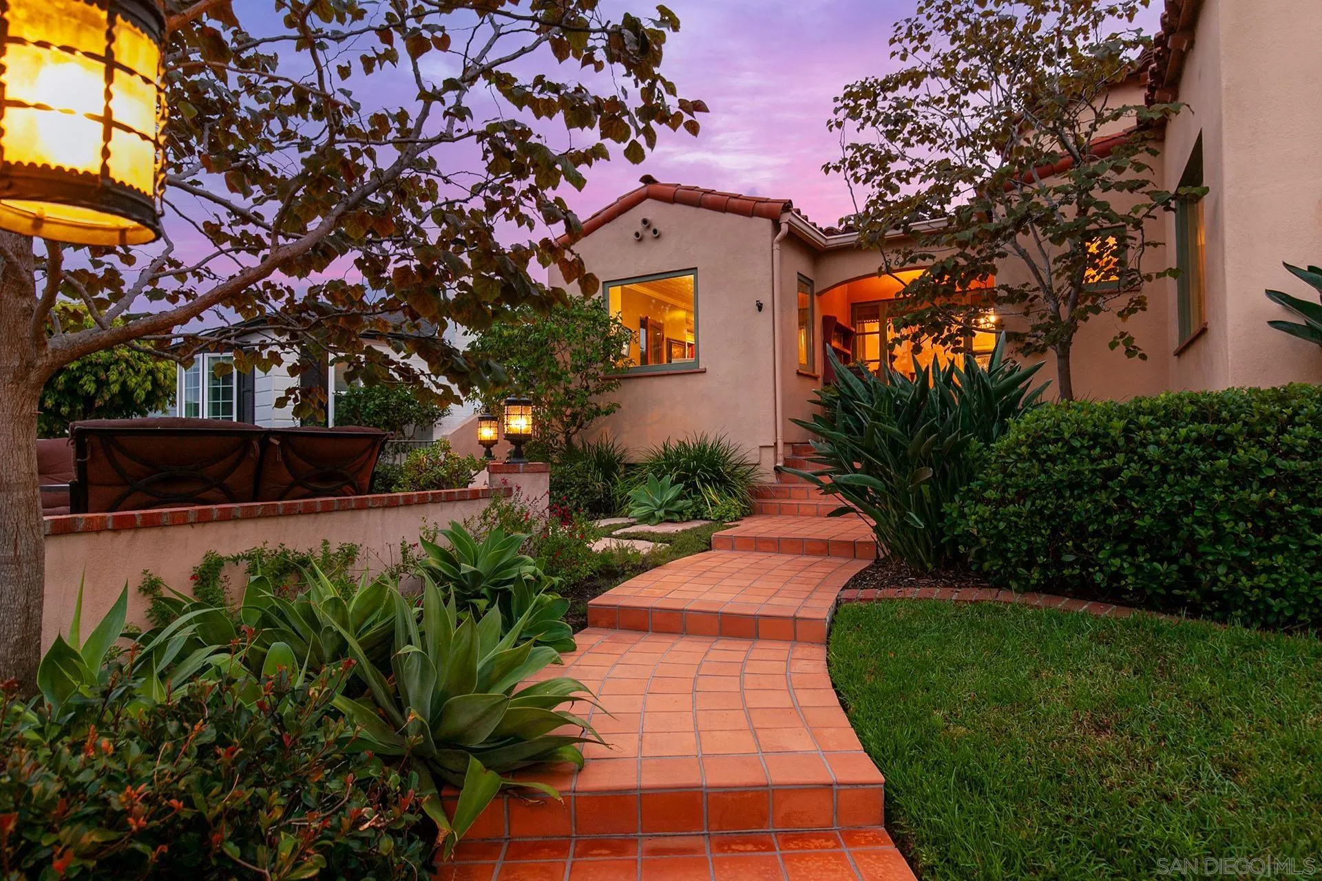 3615 Lotus Dr