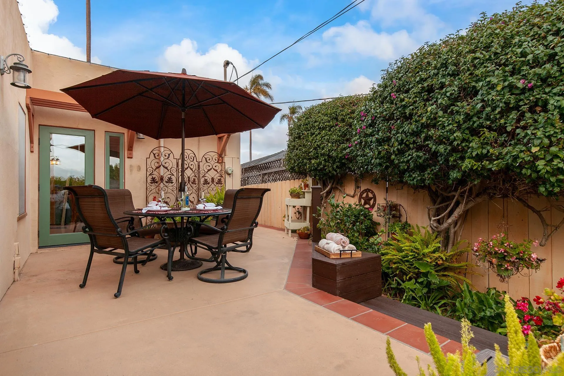 3615 Lotus Dr