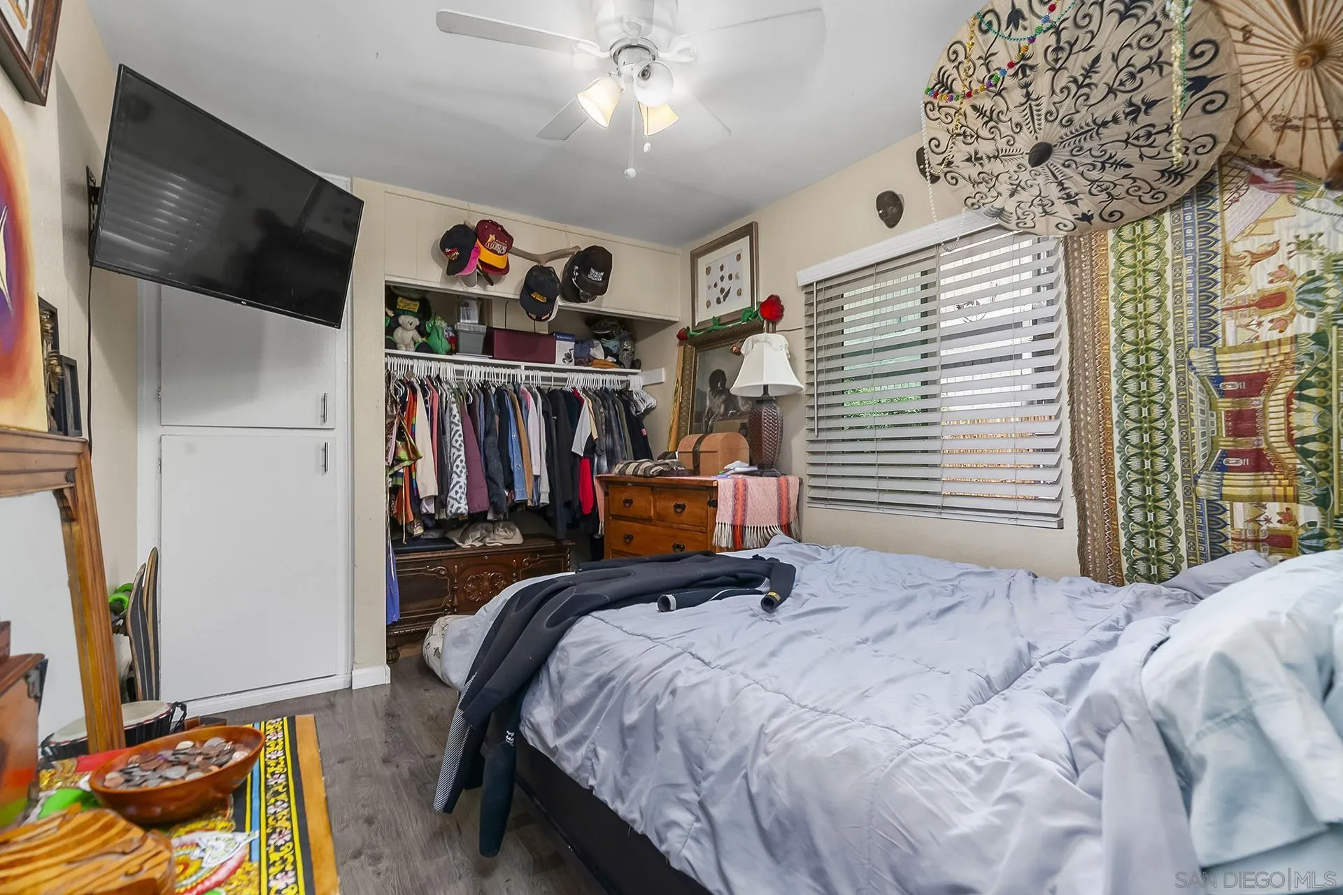 4225-4227 Whittier St