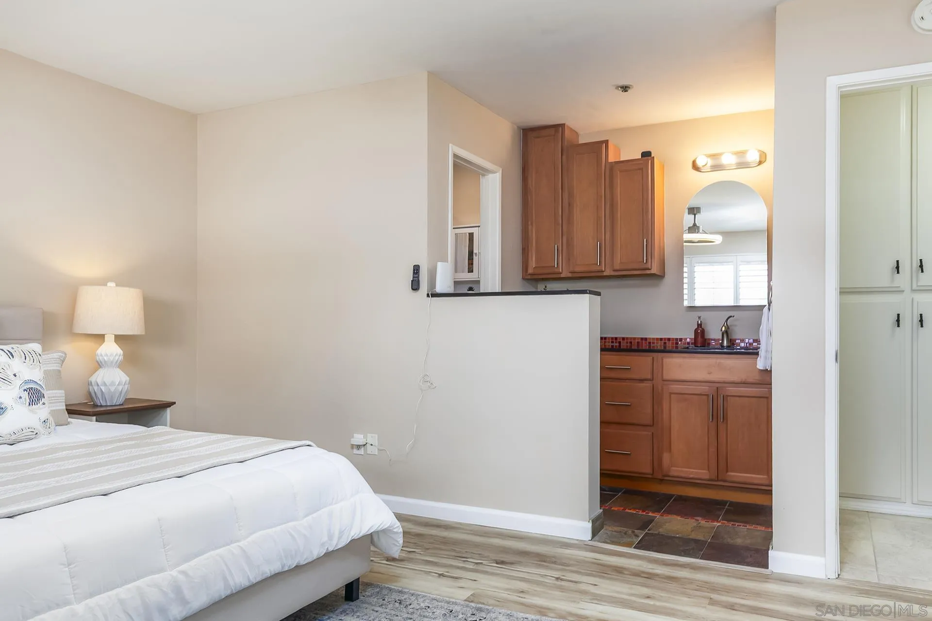 4878 Pescadero Ave Unit 103, San Diego Unit: 103