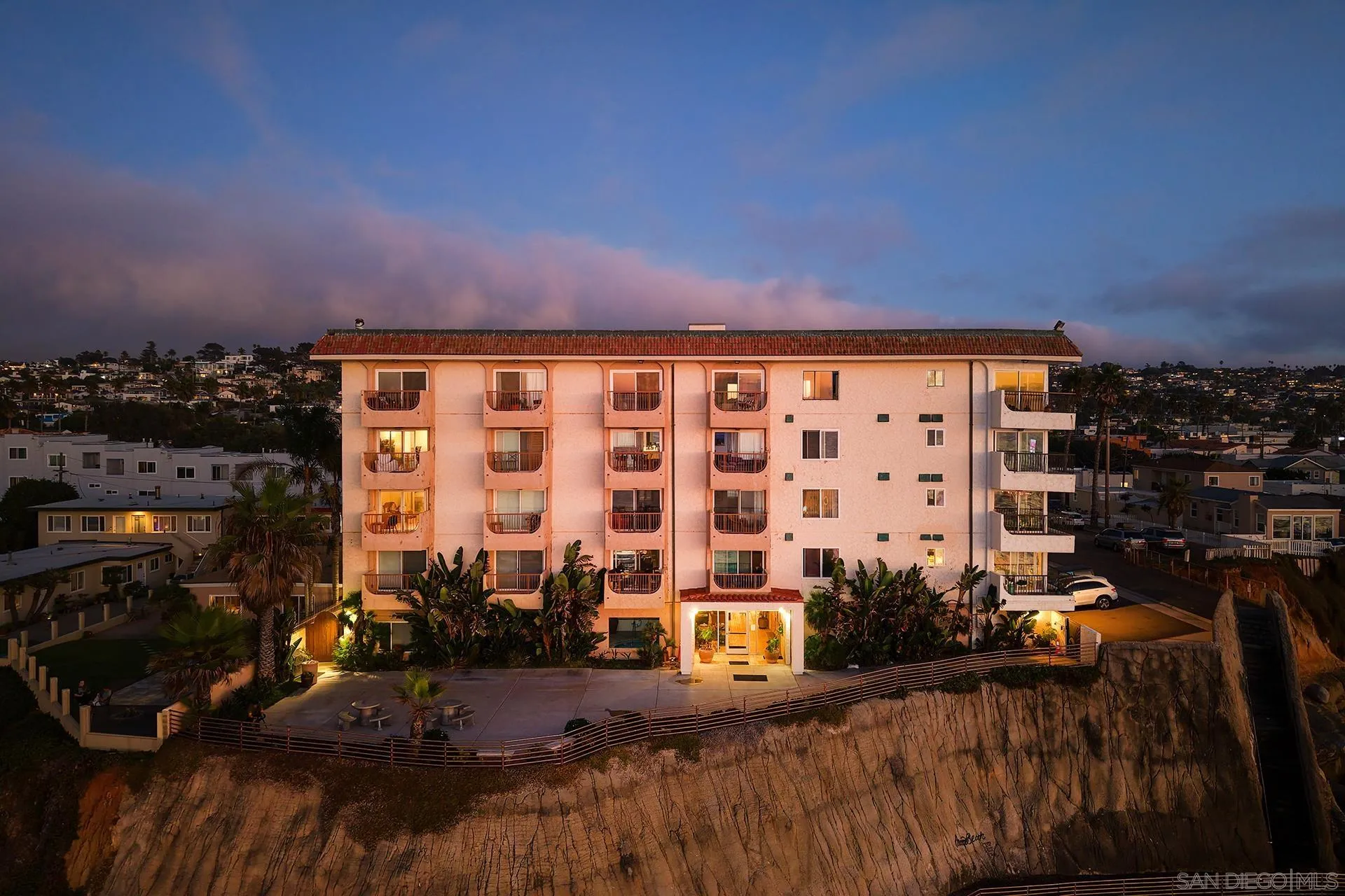 4878 Pescadero Ave Unit 103, San Diego Unit: 103