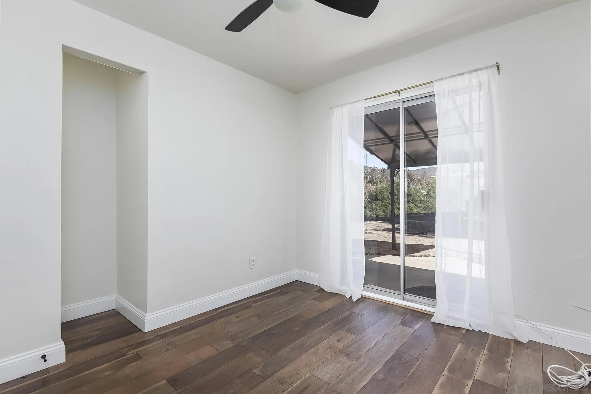 1167 Peutz Valley Rd