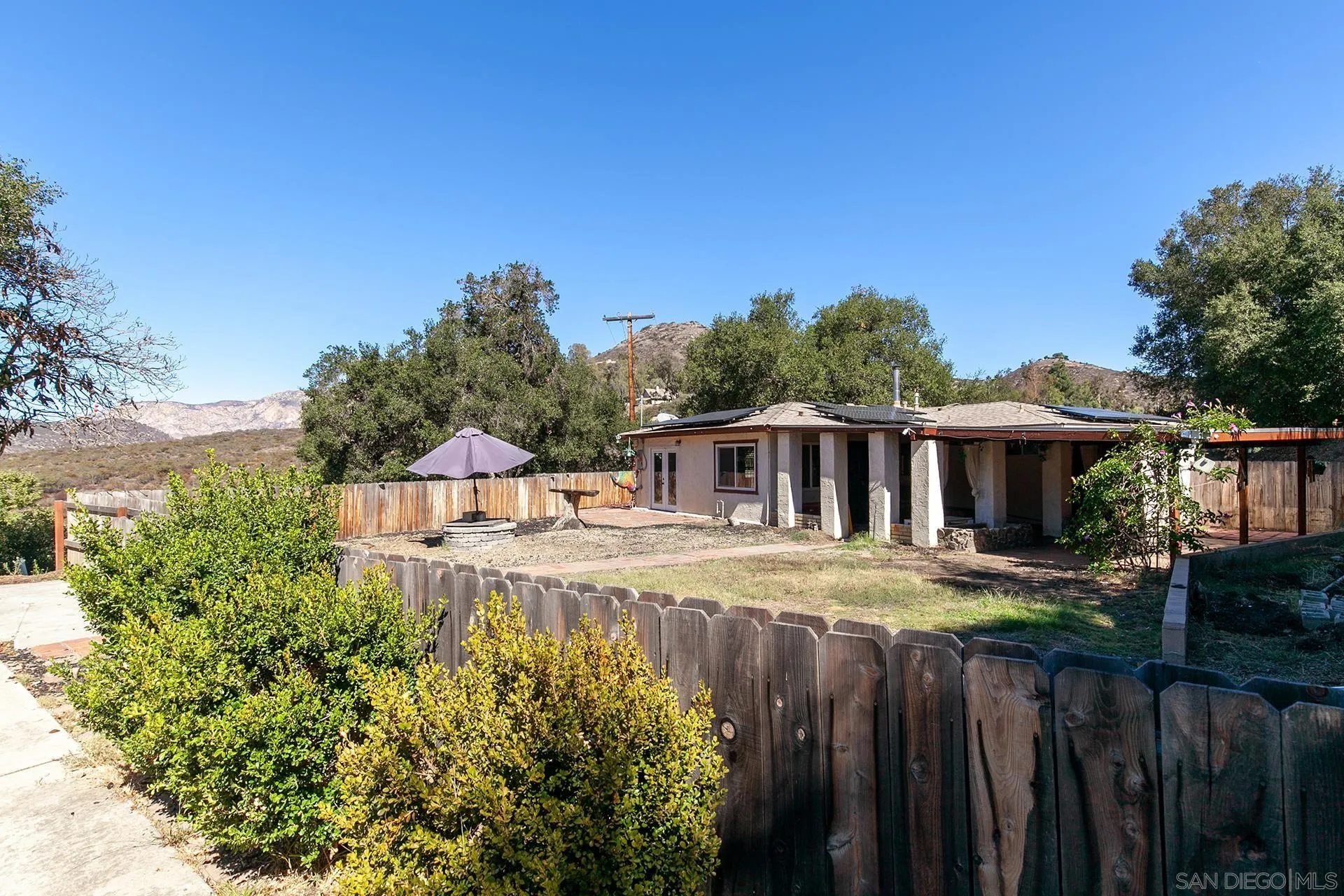 1167 Peutz Valley Rd