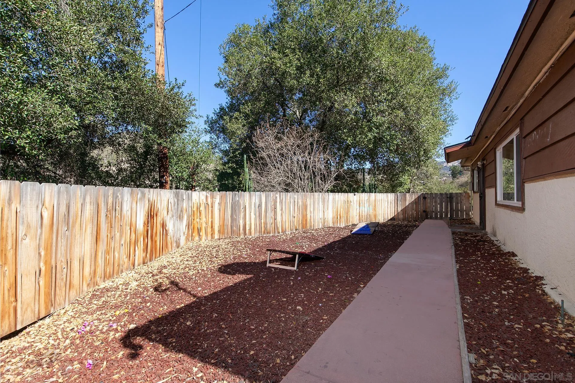 1167 Peutz Valley Rd