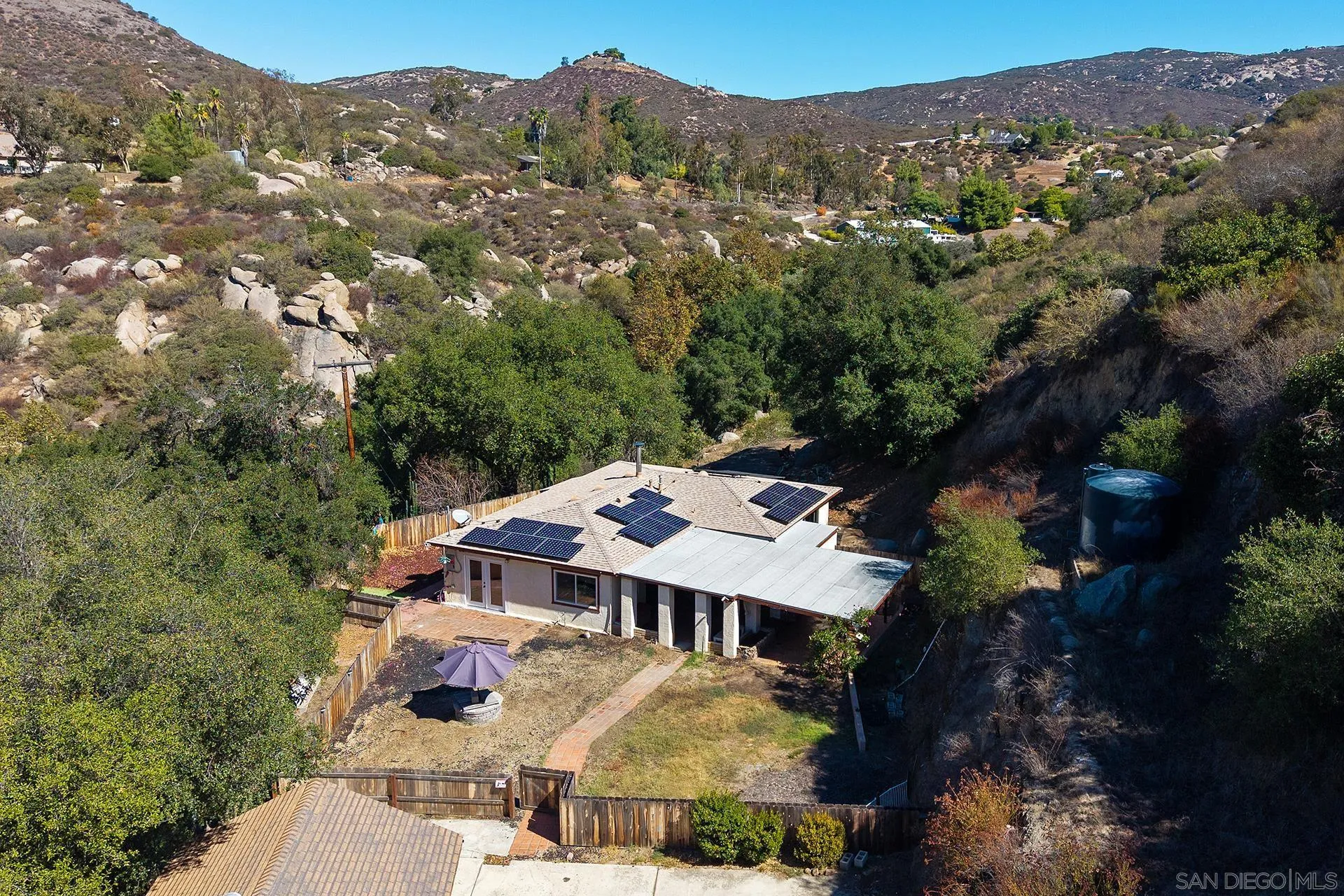 1167 Peutz Valley Rd