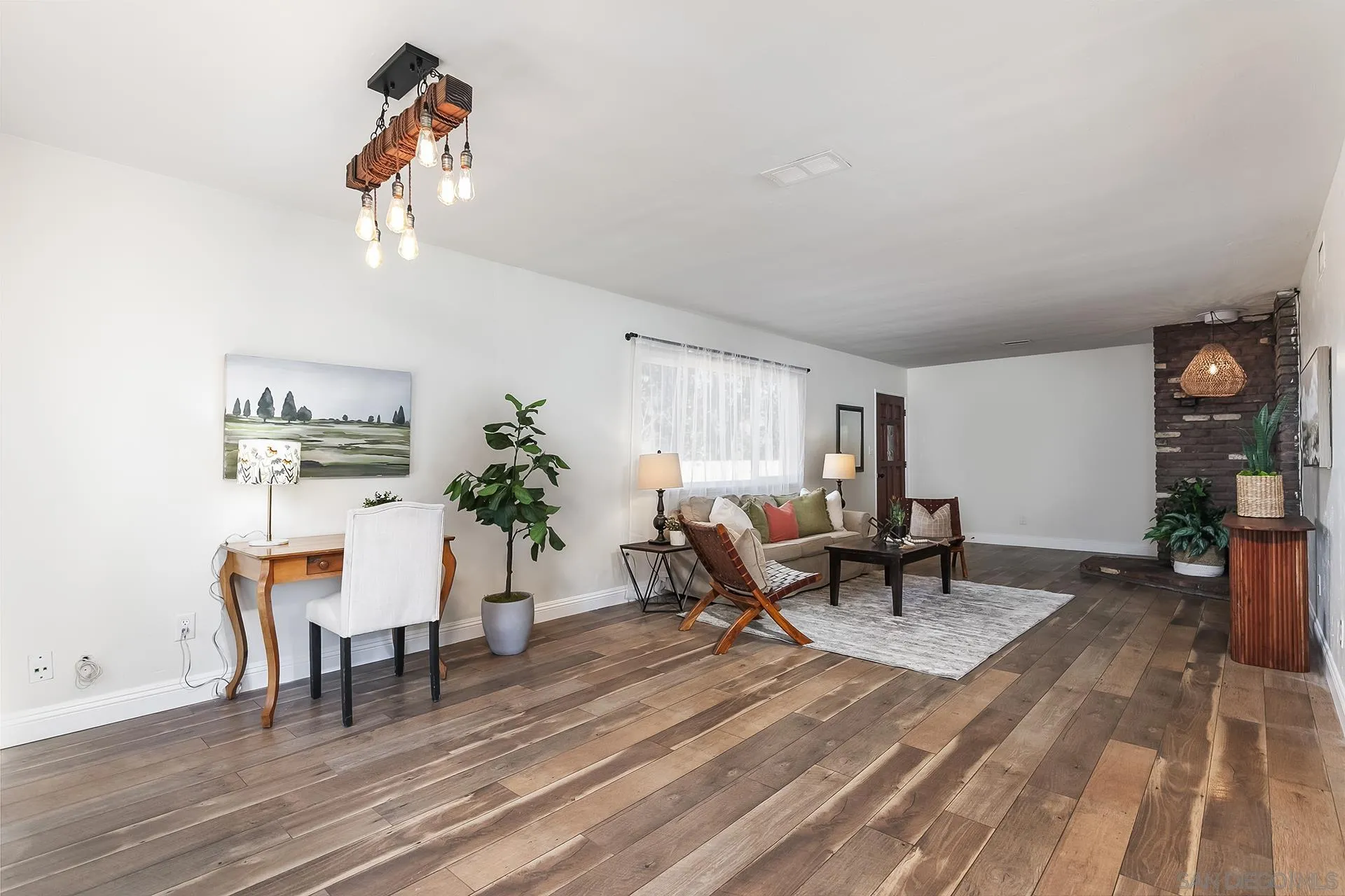 1167 Peutz Valley Rd