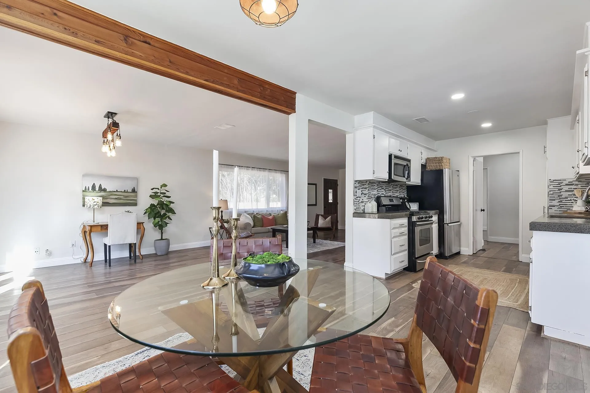 1167 Peutz Valley Rd