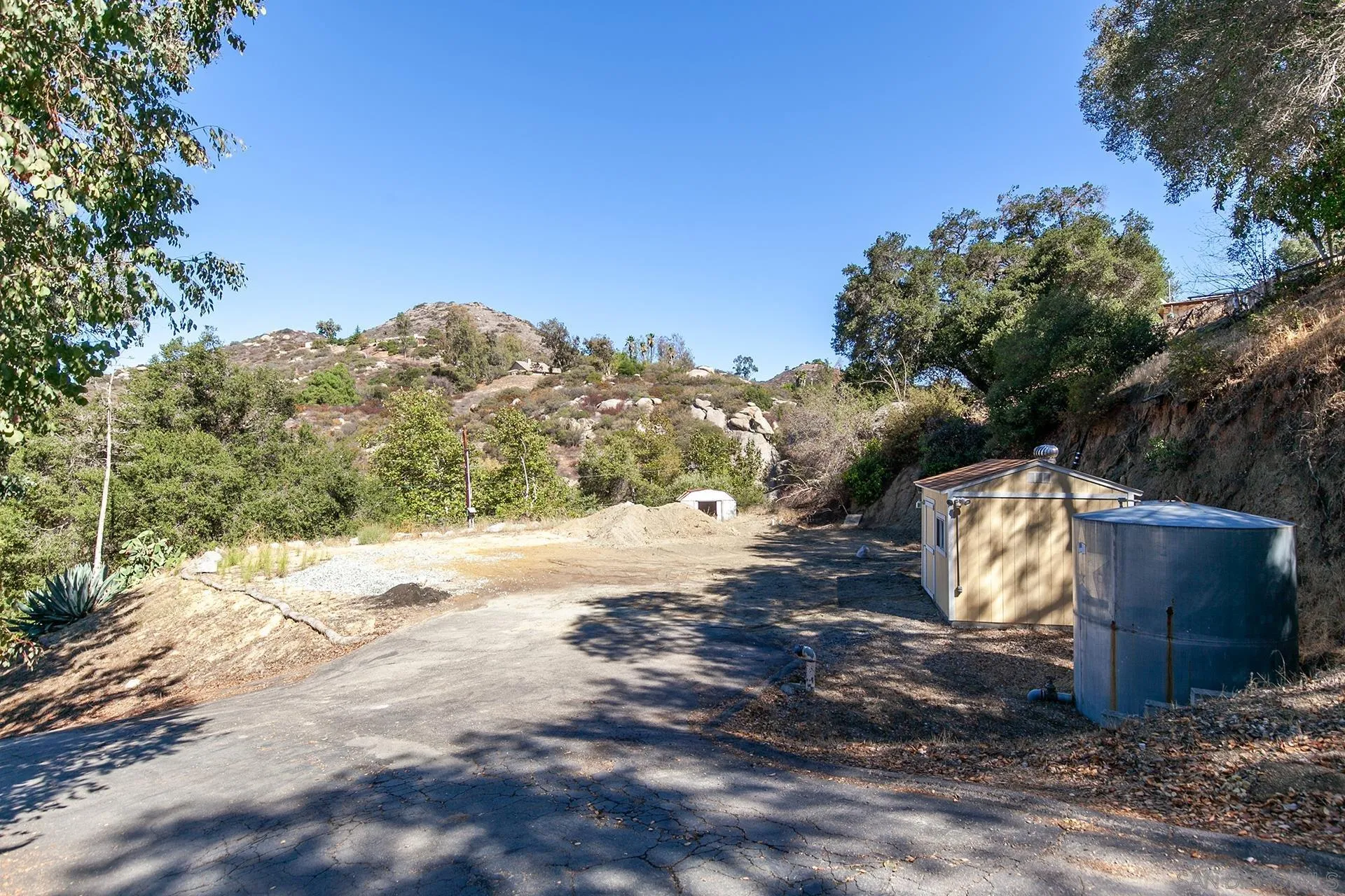 1167 Peutz Valley Rd