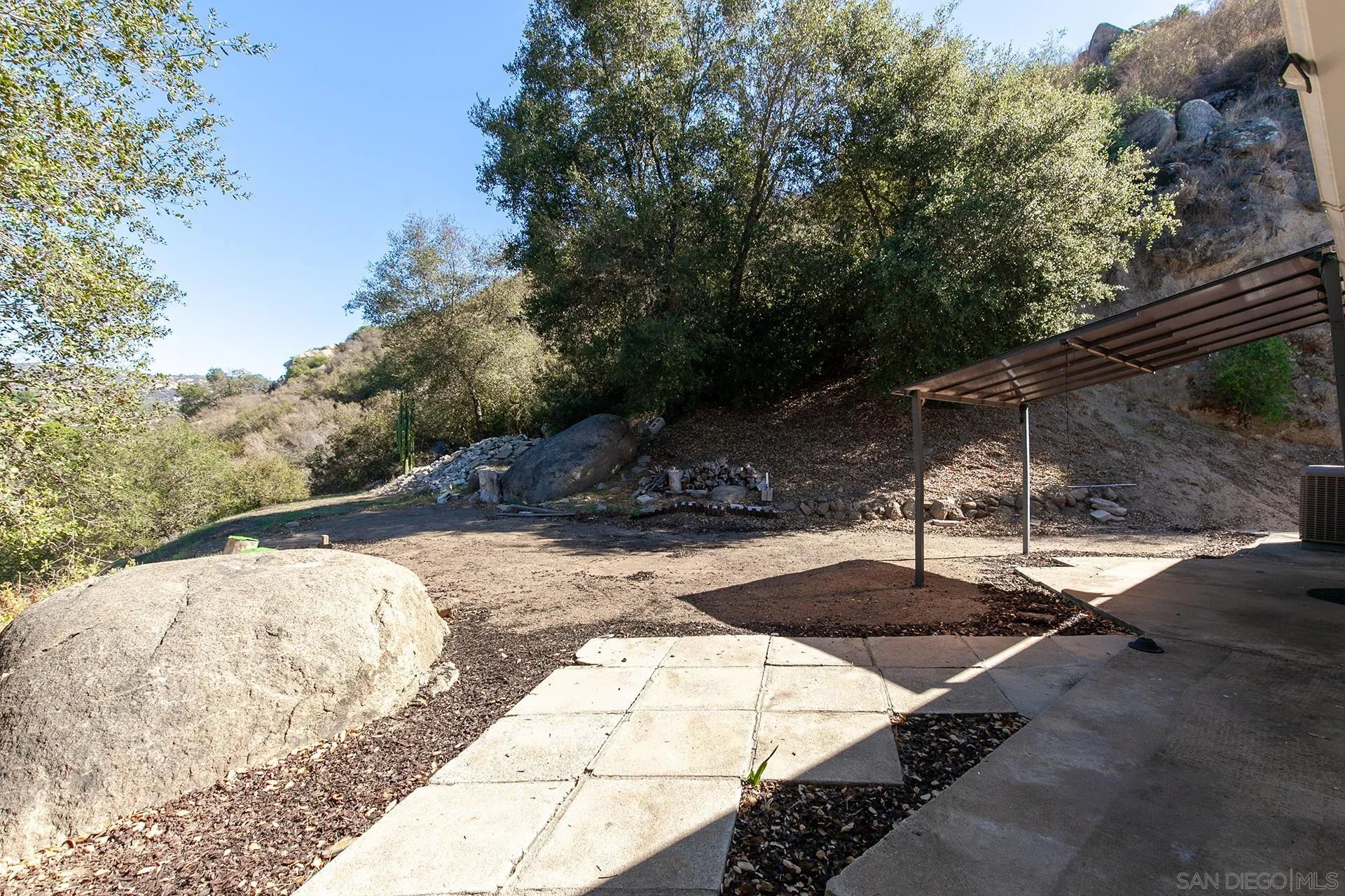 1167 Peutz Valley Rd