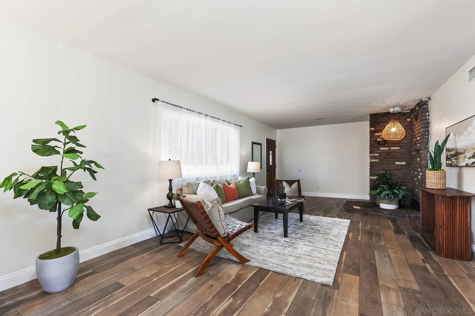 1167 Peutz Valley Rd