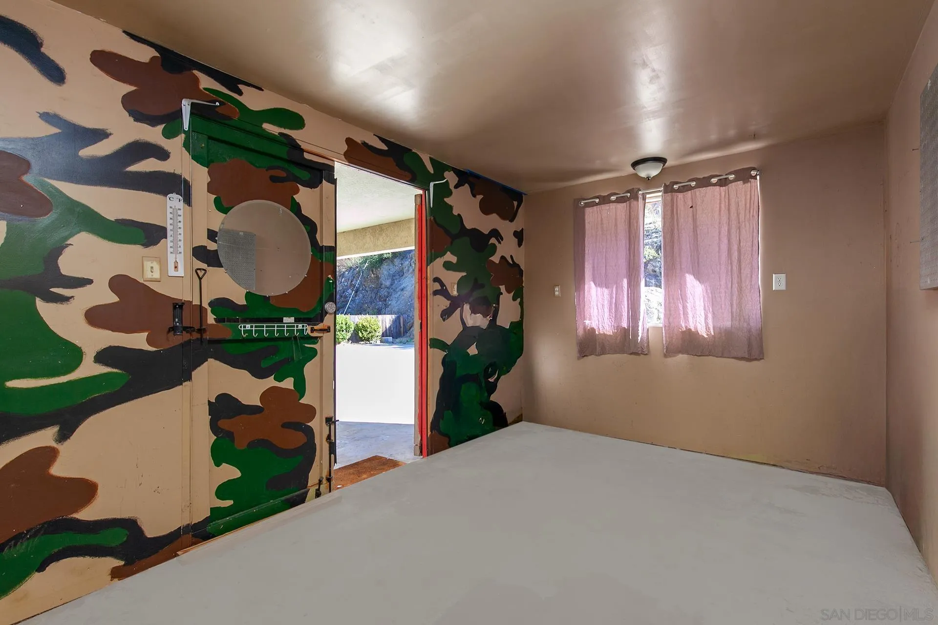 1167 Peutz Valley Rd