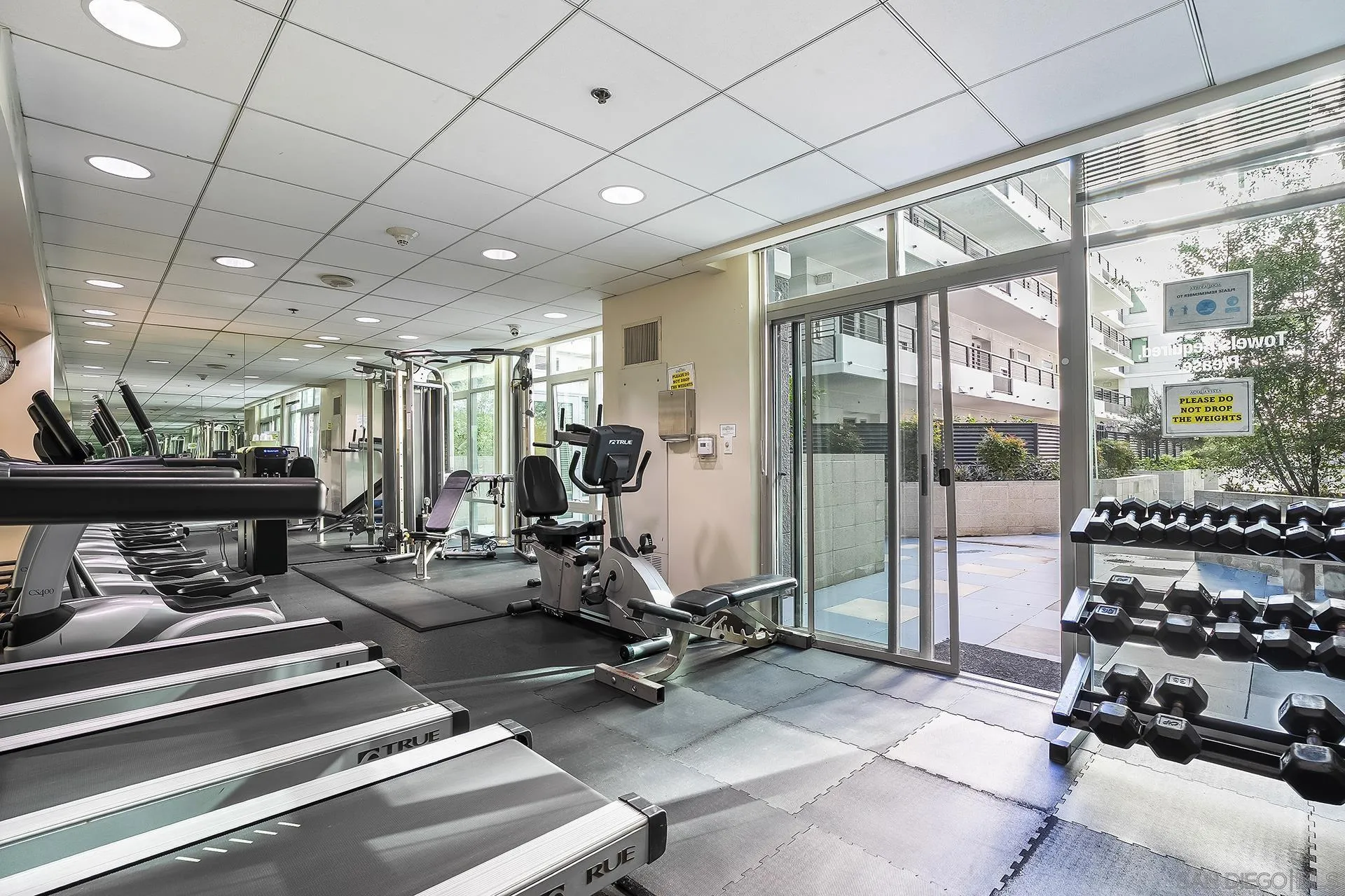 425 W Beech St Unit 327