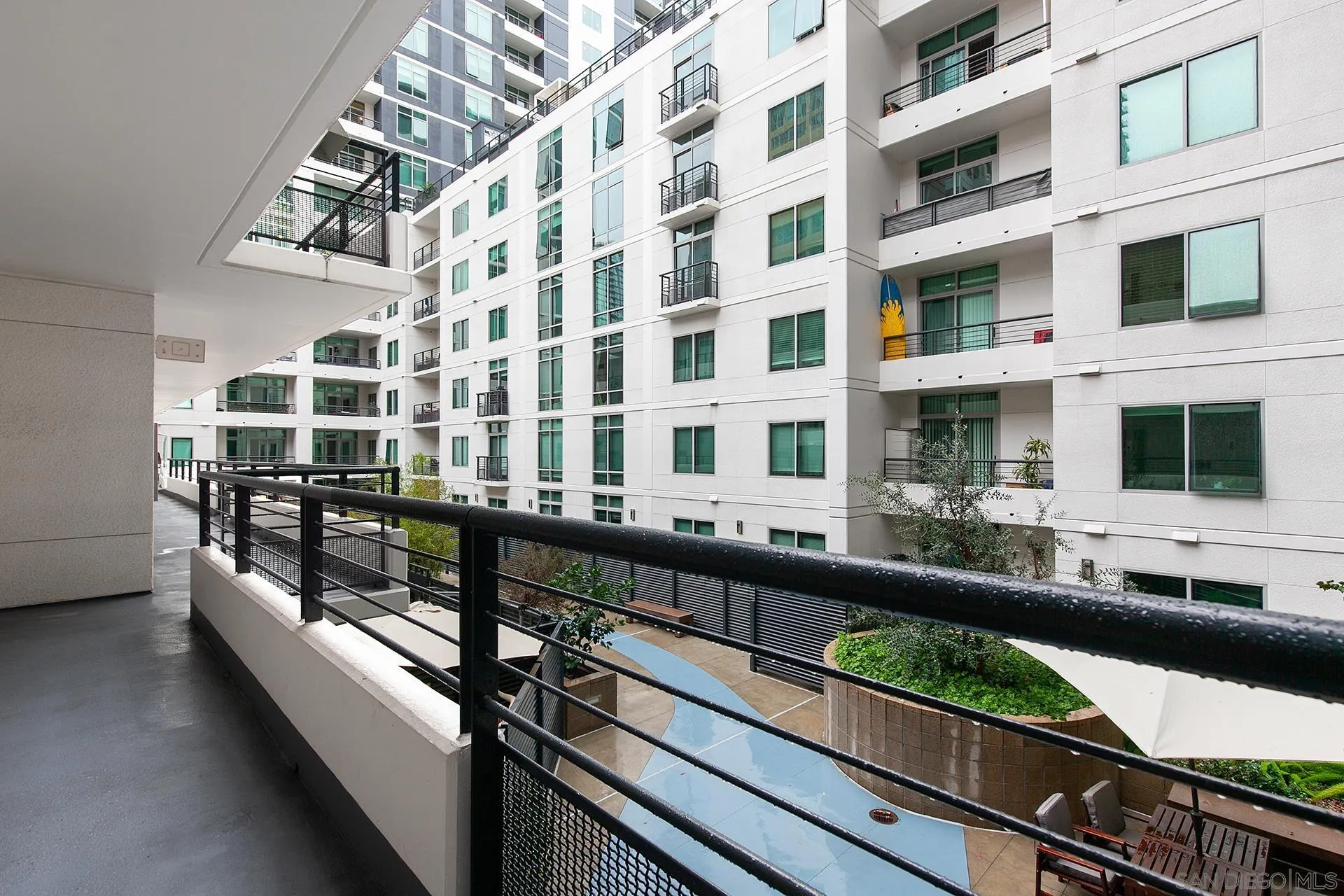 425 W Beech St Unit 327