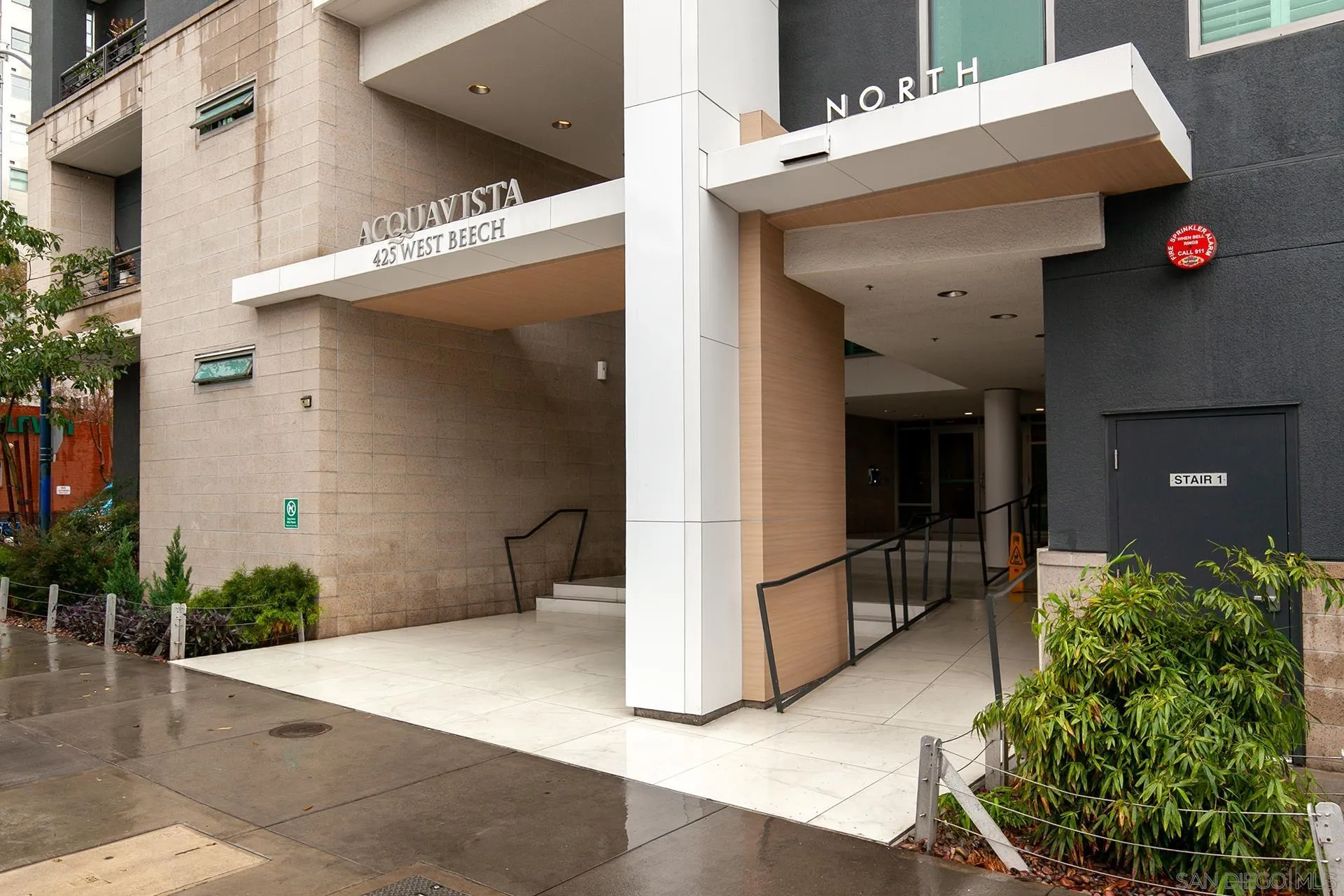 425 W Beech St Unit 327