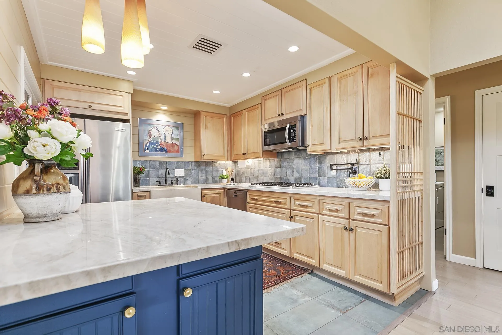 5358 Caminito Velasquez