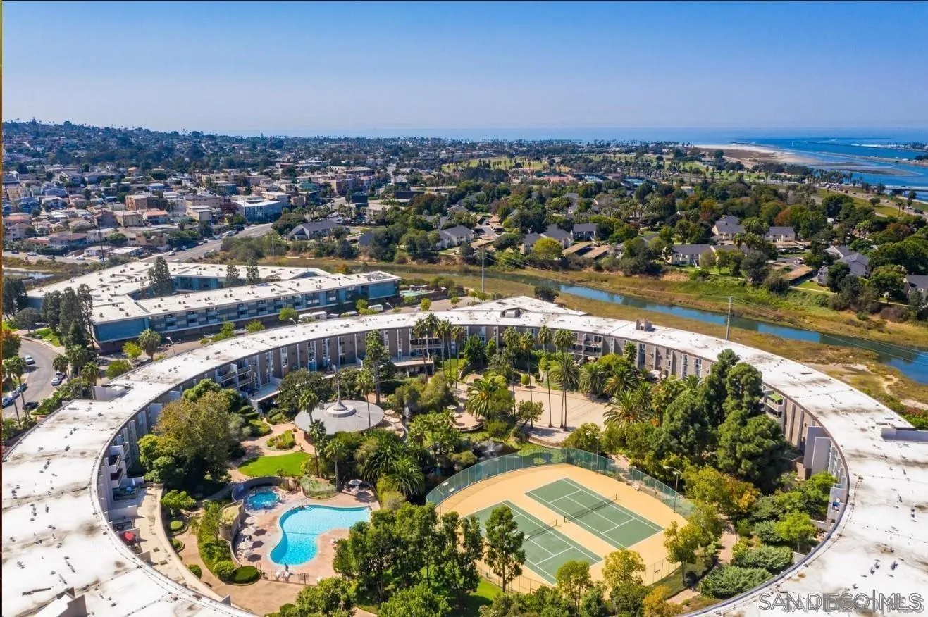 3050 Rue Dorleans Unit 429