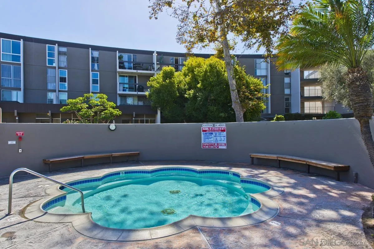 3050 Rue Dorleans Unit 429