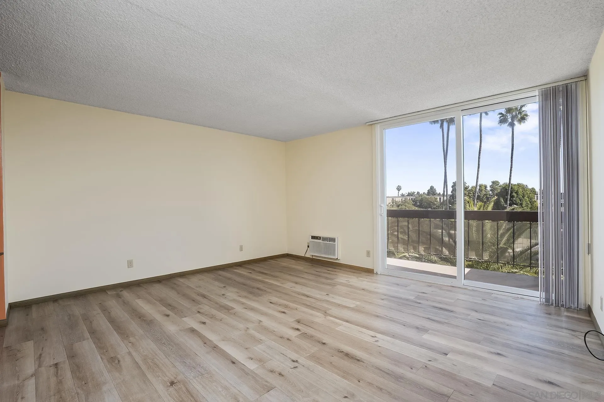 3050 Rue Dorleans Unit 429