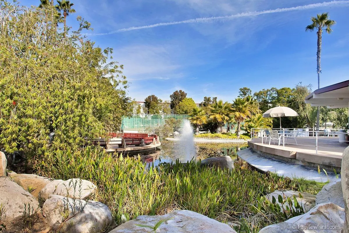 3050 Rue Dorleans Unit 429