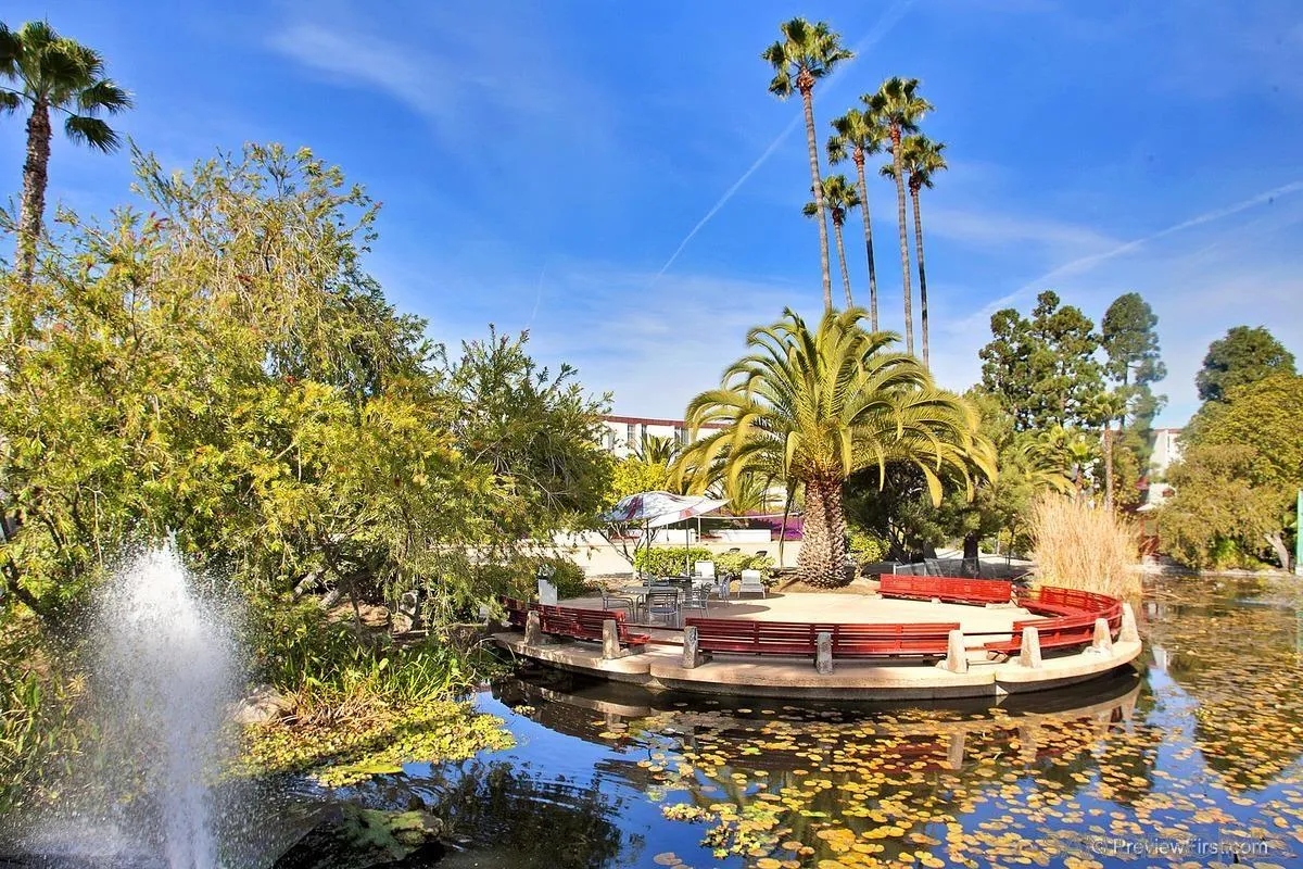 3050 Rue Dorleans Unit 429