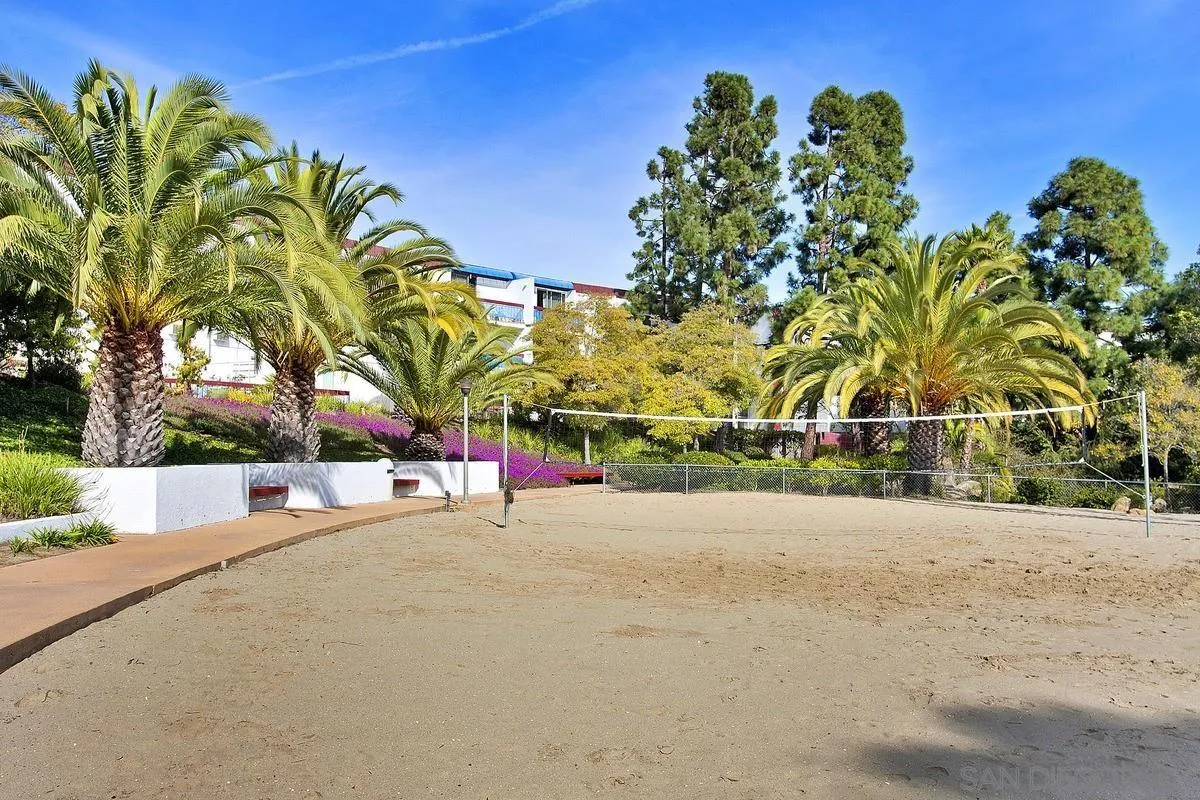 3050 Rue Dorleans Unit 429