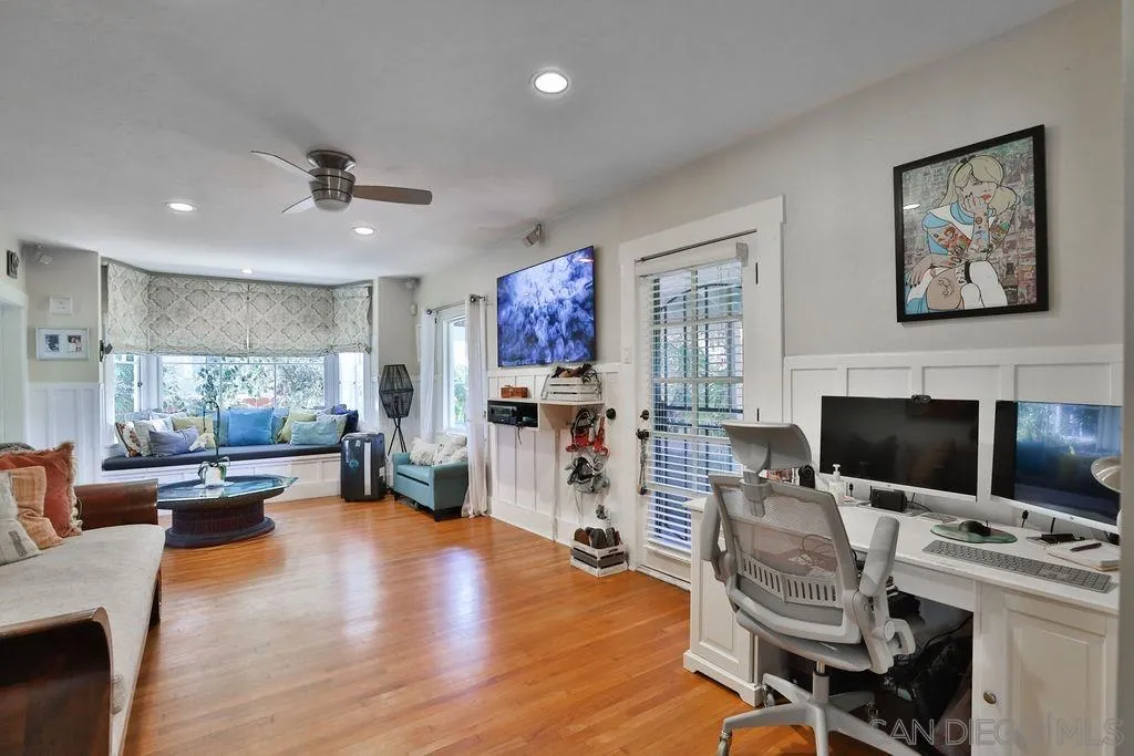 4831-35 Brighton Ave