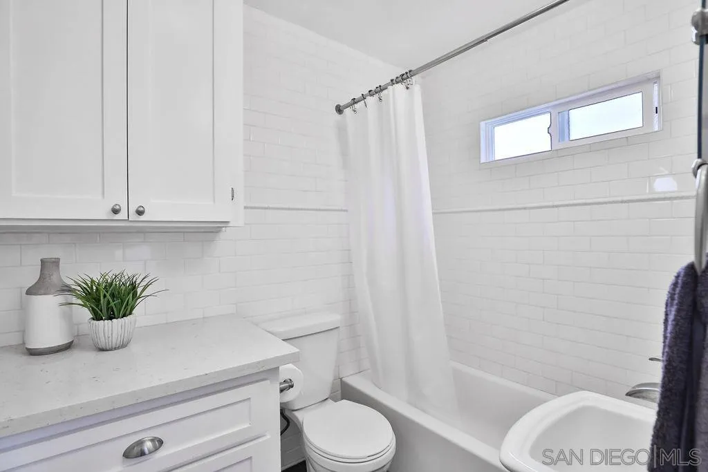 4831-35 Brighton Ave