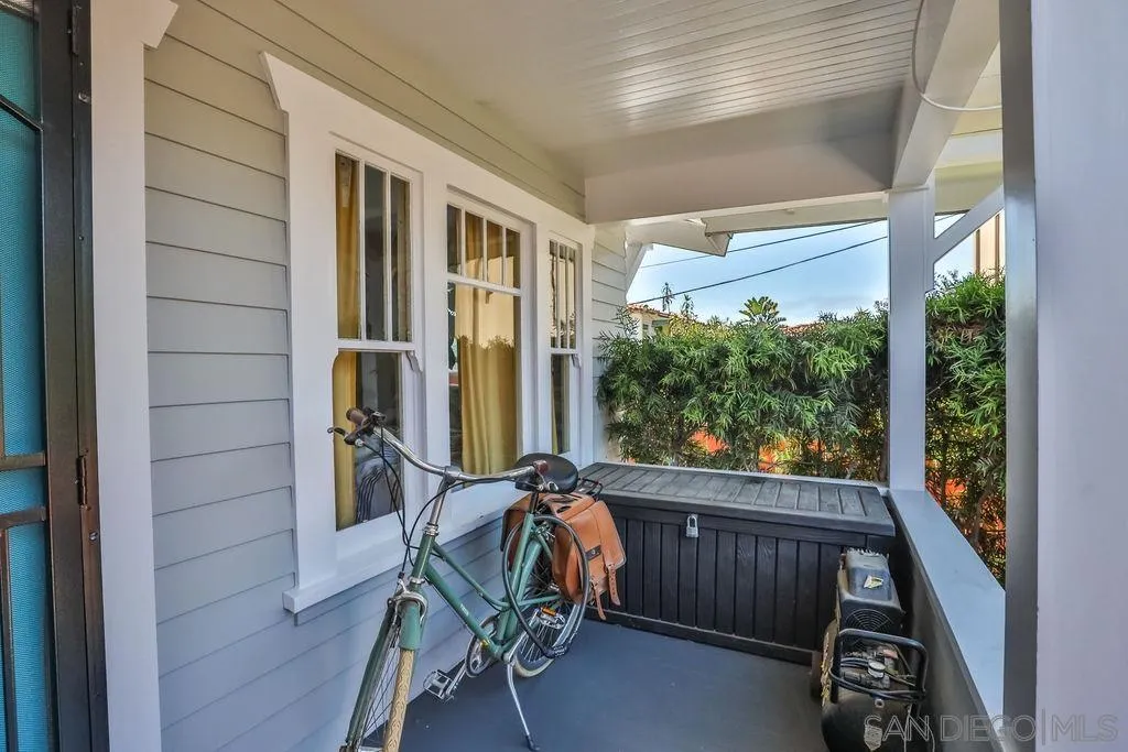 4831-35 Brighton Ave