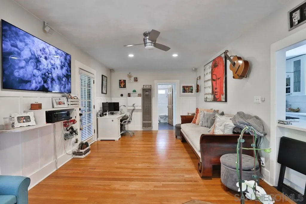 4831-35 Brighton Ave