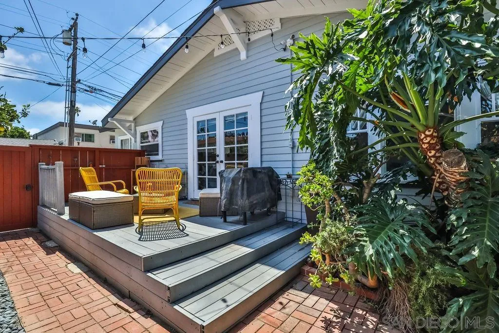 4831-35 Brighton Ave